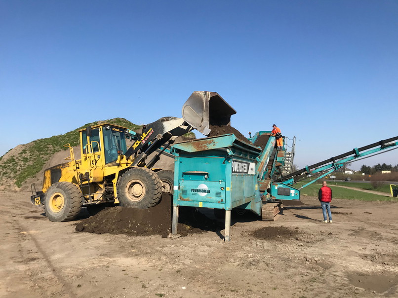 PRZESIEWACZ POWERSCREEN I ŁADOWARKA XCMG
